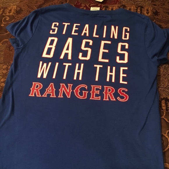 Victoria’s Secret - Pink top - Picture 1 of 2